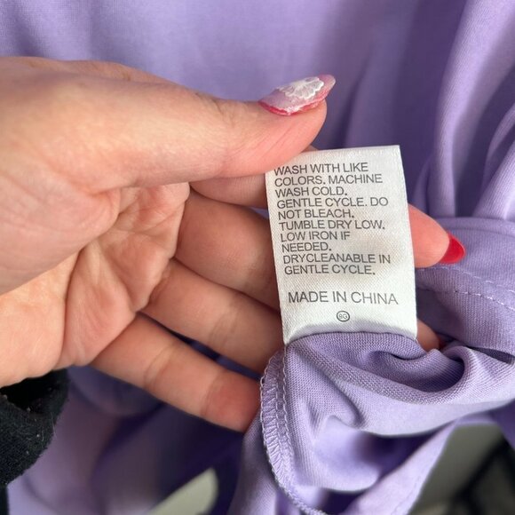 Choose to be kind purple short sleeve top size small - Picture 6 of 6